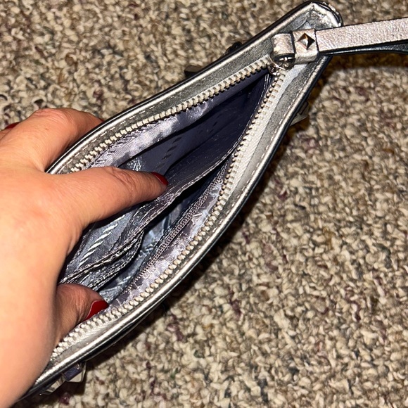 Simply Vera Vera Wang Wallet/Wristlet - Picture 5 of 6